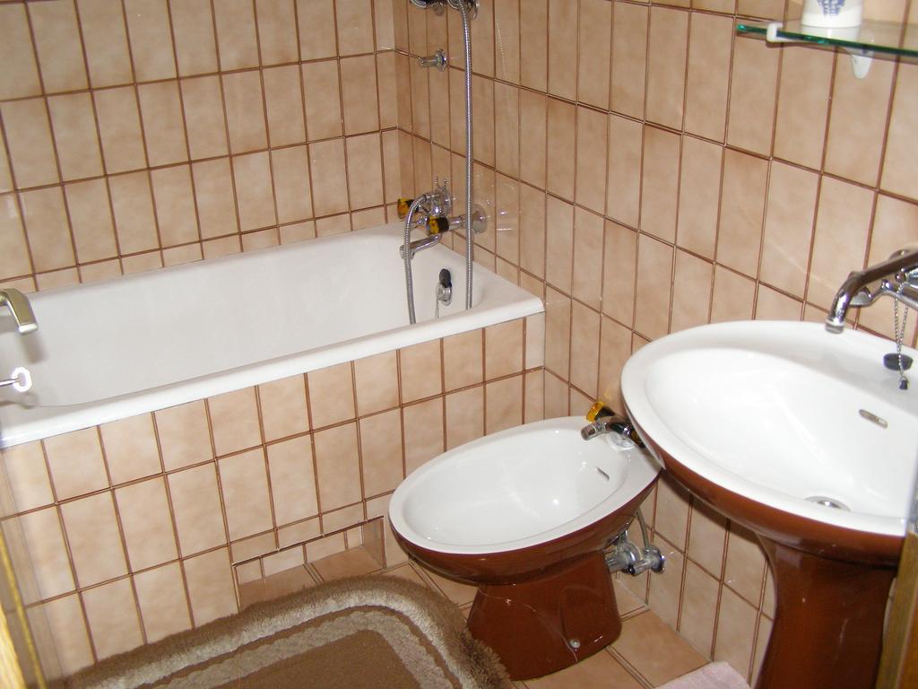 Apartments Dunoti 크르크 객실 사진