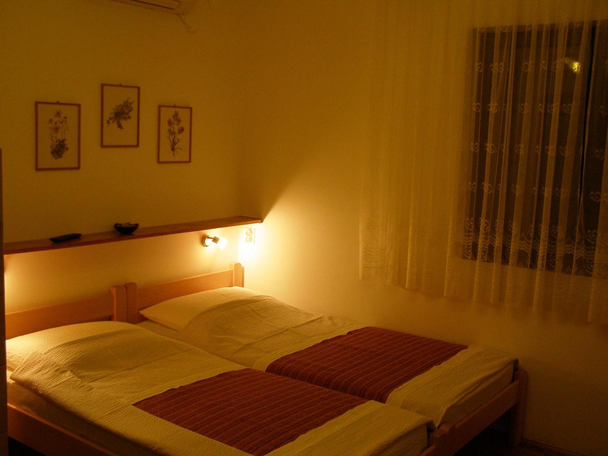 Apartments Dunoti 크르크 외부 사진