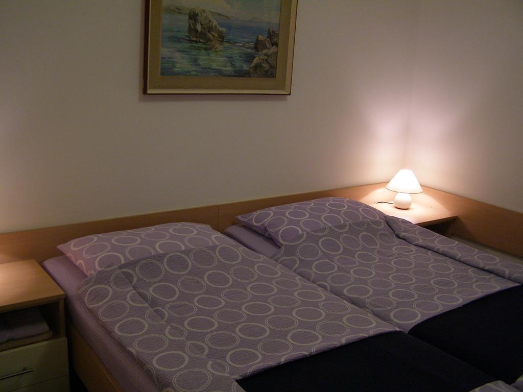 Apartments Dunoti 크르크 객실 사진
